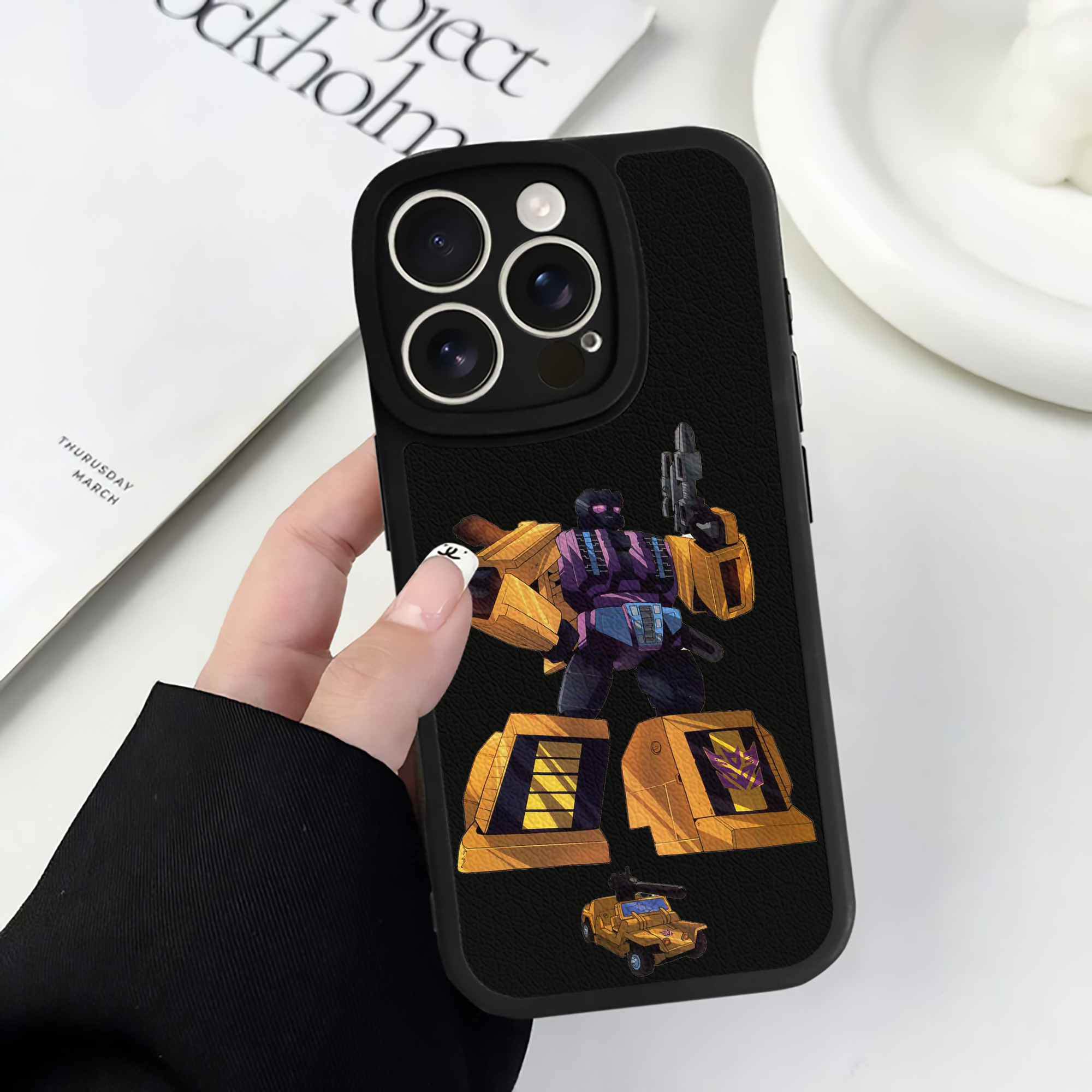 （画像用）  【iPhone 16シリーズ対応】シリコンスマホケース（レザー調） 材質：シリコン